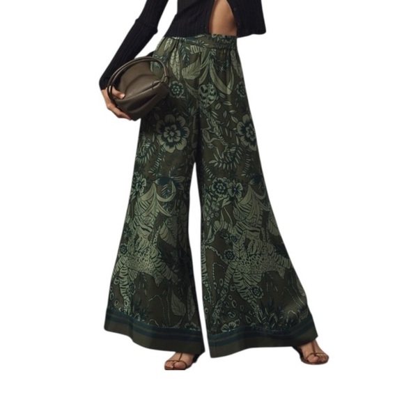 Farm Rio Green Pants - Picture 1 of 3